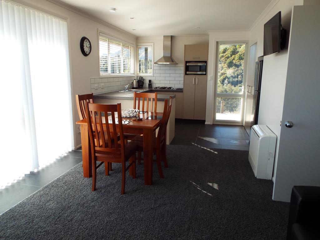 Rocky Ridge Cottage Takaka Extérieur photo